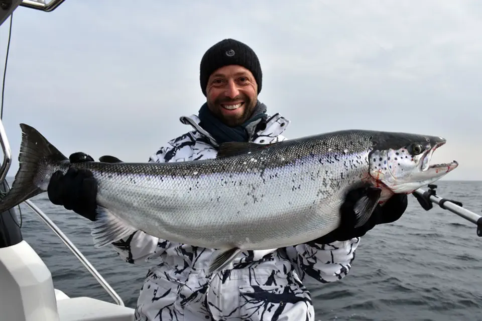 RR weltweites jagen | Lachsfischen in Polen